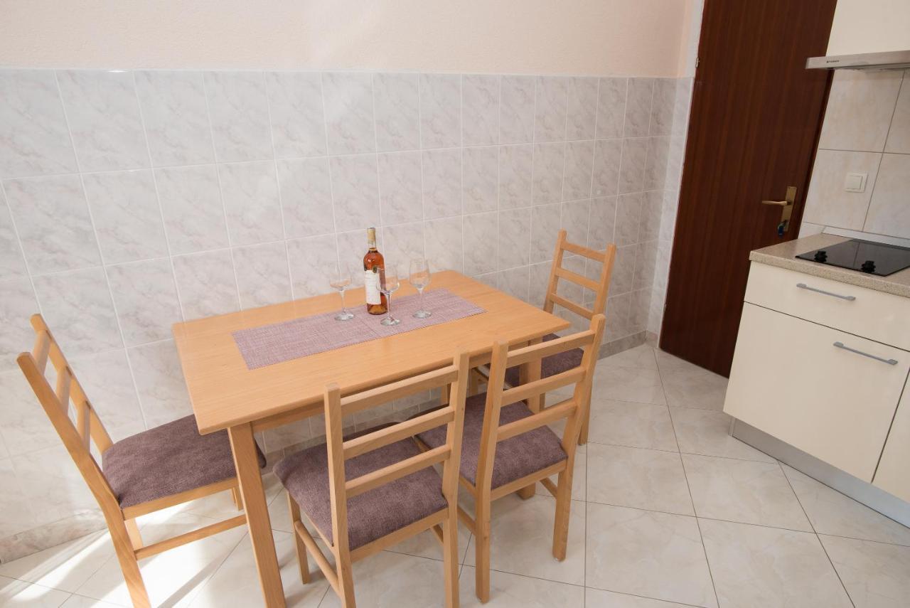 Topic Apartments Vodice Luaran gambar