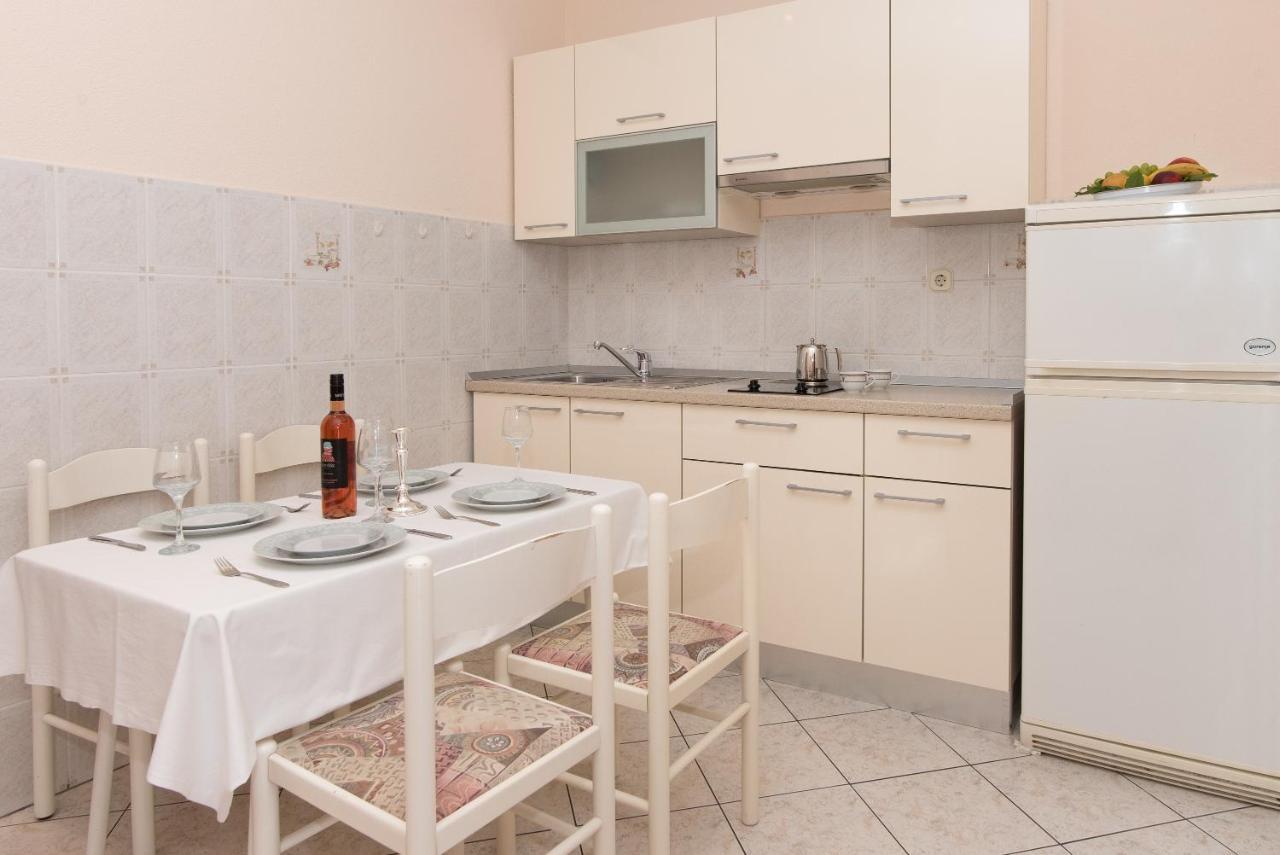 Topic Apartments Vodice Luaran gambar