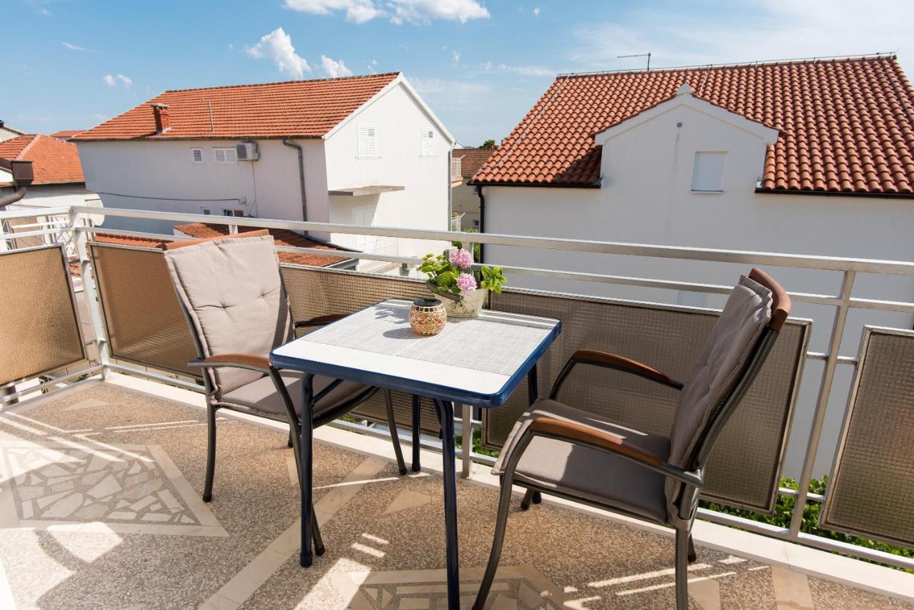 Topic Apartments Vodice Luaran gambar