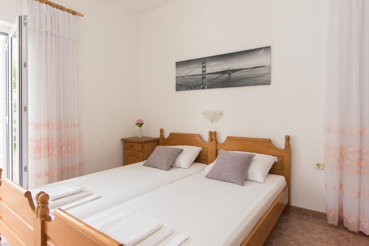 Topic Apartments Vodice Luaran gambar